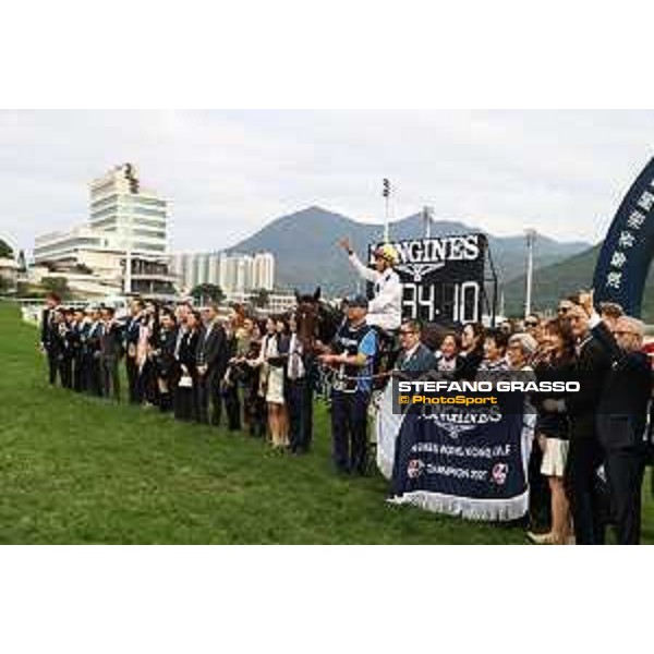 Longines Hong Kong International Races of Hong Kong - - Hong Kong, Sha Tin - 10 December 2023 - ph.Stefano Grasso/Longines Vincent Ho on Golden Sixty wins the Longines Hong Kong Mile