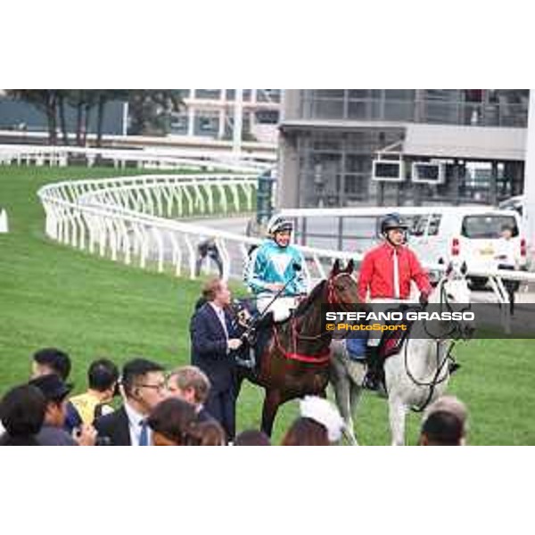 Longines Hong Kong International Races of Hong Kong - - Hong Kong, Sha Tin - 10 December 2023 - ph.Stefano Grasso/Longines James McDonald on Romantic Warrior wins the Longines Hong Kong Cup