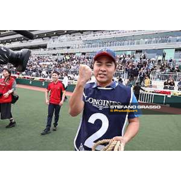 Longines Hong Kong International Races of Hong Kong - - Hong Kong, Sha Tin - 10 December 2023 - ph.Stefano Grasso/Longines James McDonald on Romantic Warrior wins the Longines Hong Kong Cup