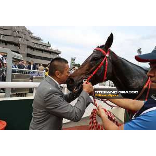 Longines Hong Kong International Races of Hong Kong - - Hong Kong, Sha Tin - 10 December 2023 - ph.Stefano Grasso/Longines James McDonald on Romantic Warrior wins the Longines Hong Kong Cup