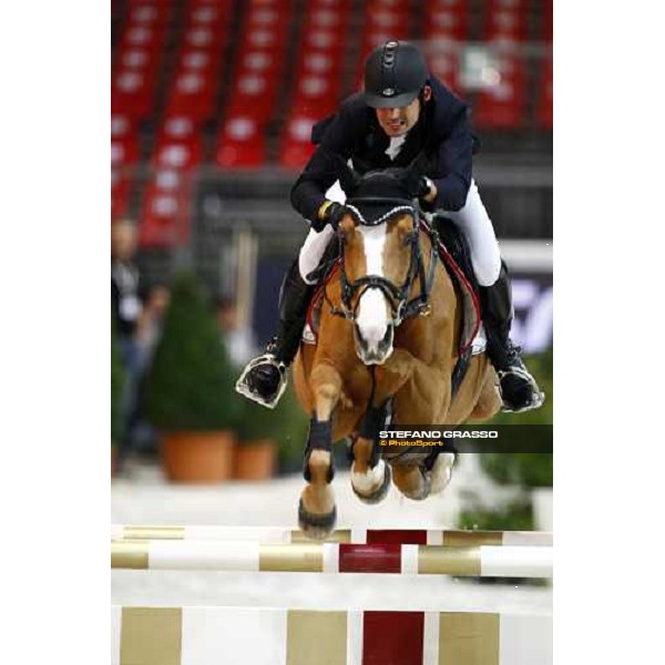 Giuseppe Rolli on Okinawa du Hussoit wins the Prix nr. 1 Jumping Verona - Rolex Fei World Cup tm Verona, 6th nov. 2009 ph. Fieracavalli/Stefano Grasso