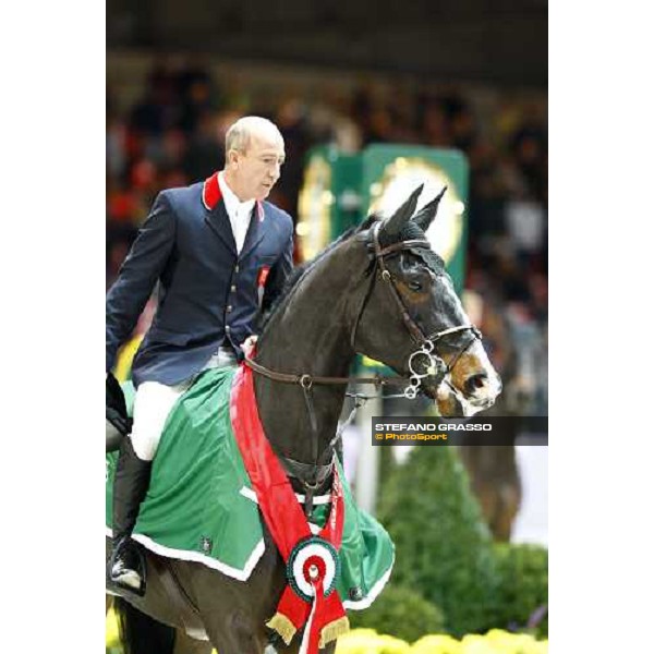 Michael Whitaker and Insultech Amai winners of the Jumping Verona - Rolex Fei World Cup tm 2009 Verona, 8th nov. 2009 ph.Fieracavalli/Stefano Grasso
