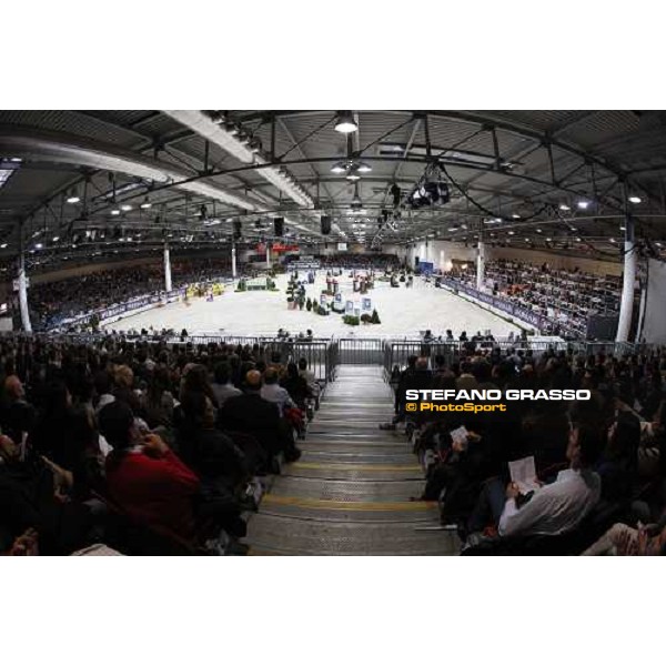 a panoramic view of the ground during the Jumping Verona - Rolex Fei World Cup tm 2009 Verona, 8th nov. 2009 ph.Fieracavalli/Stefano Grasso