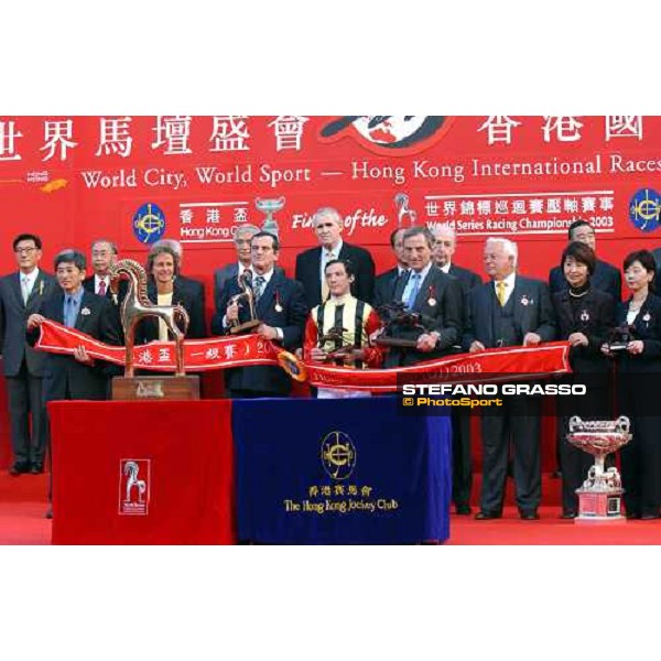 price ceremony of The Hong Kong Cup Sha Tin 14-12-03 ph. Stefano Grasso