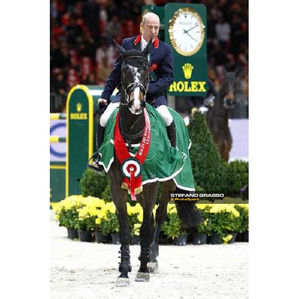 Michael Whitaker on Insul Tech Amai winners of the Jumping Verona - Rolex Fei World Cup tm 2009 Verona, 8th nov. 2009 ph.Fieracavalli/Stefano Grasso