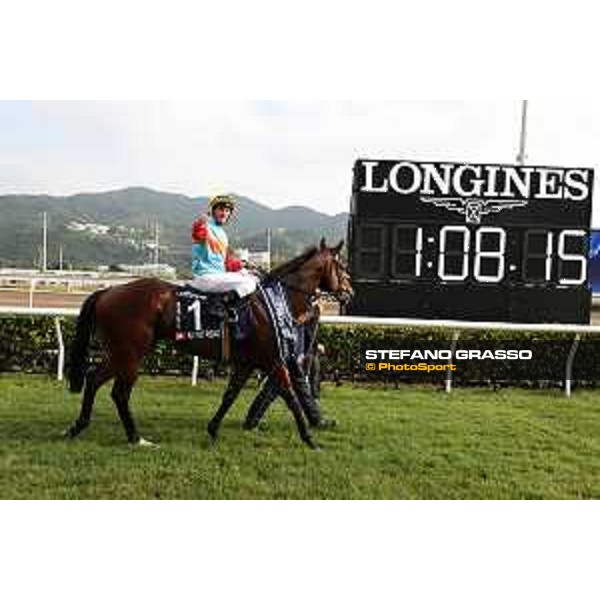 LHKIR 2024 of Hong Kong - - Hong Kong, Sha Tin racecourse - 8 December 2024 - ph.Stefano Grasso/Longines Zac Purton on Ka Ying Rising wins the Longines Hong Kong Sprint
