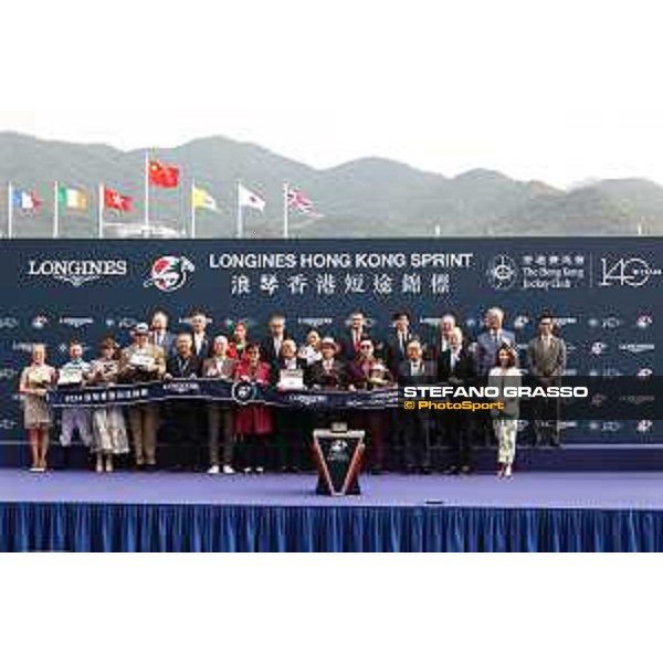 LHKIR 2024 of Hong Kong - - Hong Kong, Sha Tin racecourse - 8 December 2024 - ph.Stefano Grasso/Longines Zac Purton on Ka Ying Rising wins the Longines Hong Kong Sprint