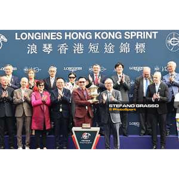 LHKIR 2024 of Hong Kong - - Hong Kong, Sha Tin racecourse - 8 December 2024 - ph.Stefano Grasso/Longines Zac Purton on Ka Ying Rising wins the Longines Hong Kong Sprint