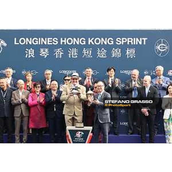 LHKIR 2024 of Hong Kong - - Hong Kong, Sha Tin racecourse - 8 December 2024 - ph.Stefano Grasso/Longines Zac Purton on Ka Ying Rising wins the Longines Hong Kong Sprint