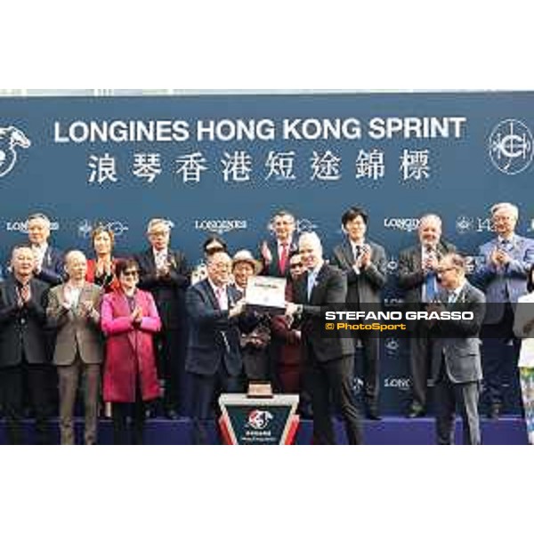 LHKIR 2024 of Hong Kong - - Hong Kong, Sha Tin racecourse - 8 December 2024 - ph.Stefano Grasso/Longines Zac Purton on Ka Ying Rising wins the Longines Hong Kong Sprint