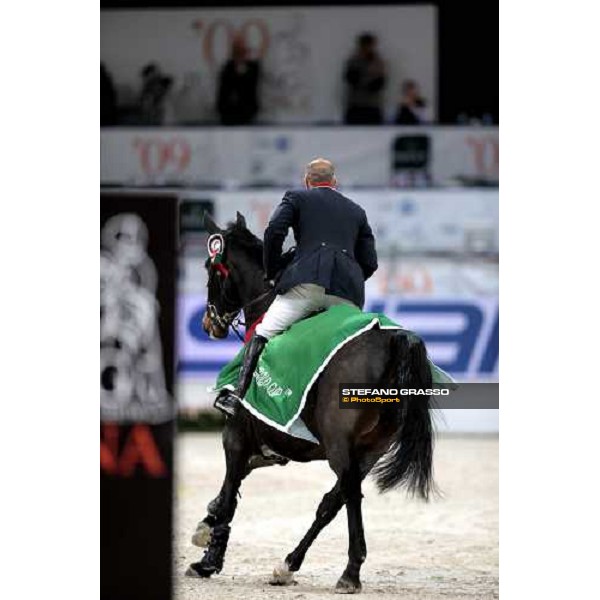 Michael Whitaker and Insultech Amai winners of the Jumping Verona - Rolex Fei World Cup tm 2009 Verona, 8th nov. 2009 ph.Fieracavalli/Stefano Grasso