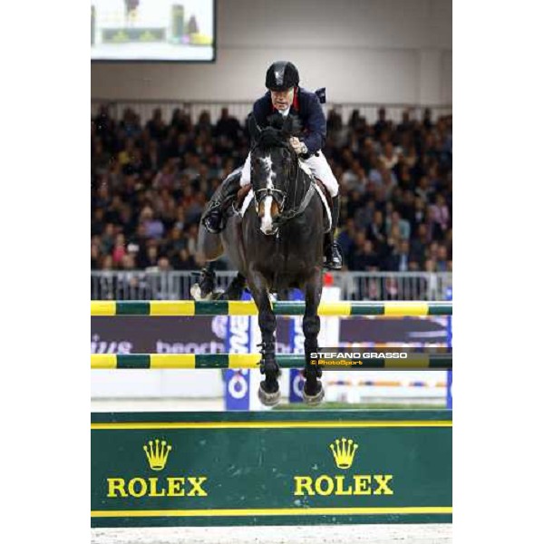 Michael Whitaker on Insul Tech Amai wins the Jumping Verona - Rolex Fei World Cup tm 2009 Verona, 8th nov. 2009 ph.Fieracavalli/Stefano Grasso