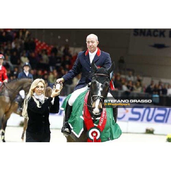 on. Martini with Michael Whitaker winner on Insul Tech Amai of the Jumping Verona - Rolex Fei World Cup tm 2009 Verona, 8th nov. 2009 ph.Fieracavalli/Stefano Grasso
