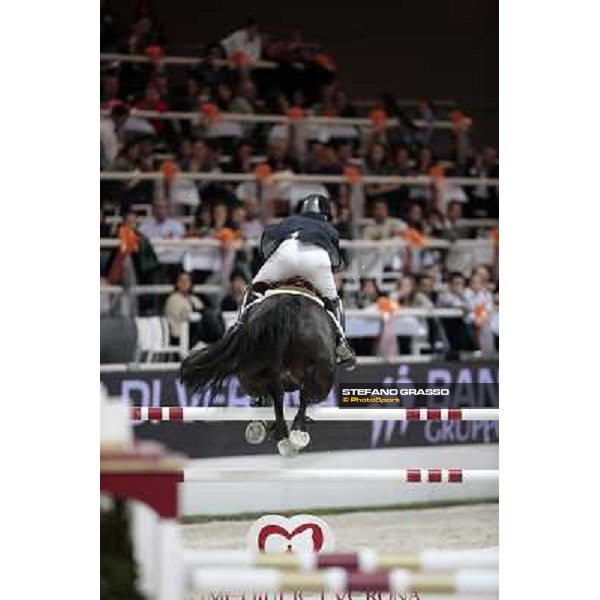 Michael Whitaker on Insul Tech Amai Jumping Verona - Rolex Fei World Cup tm 2009 Verona, 8th nov. 2009 ph. Fieracavalli/Stefano Grasso
