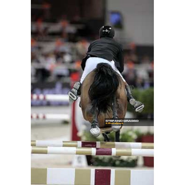 Giuseppe d\' Onofrio on Landzeu 2 Jumping Verona - Rolex Fei World Cup tm 2009 Verona, 8th nov. 2009 ph. Fieracavalli/Stefano Grasso