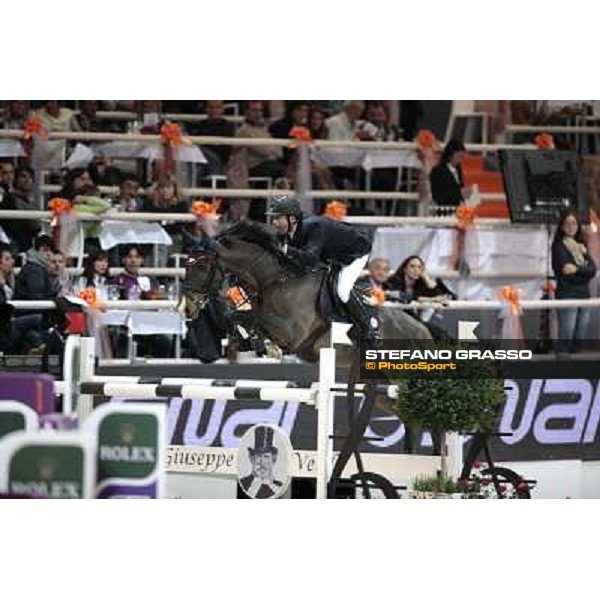 Eric Van Der Vleuten on VDL Groep Tomboy Jumping Verona - Rolex Fei World Cup tm 2009 Verona, 8th nov. 2009 ph. Fieracavalli/Stefano Grasso