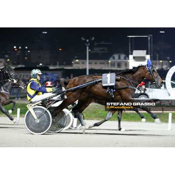Andrea Guzzinati with Nieves Vl wins the Gran Criterium \'Memorial Piero Biondi\' Milan San Siro, 15th nov. 2009 ph. Stefano Grasso