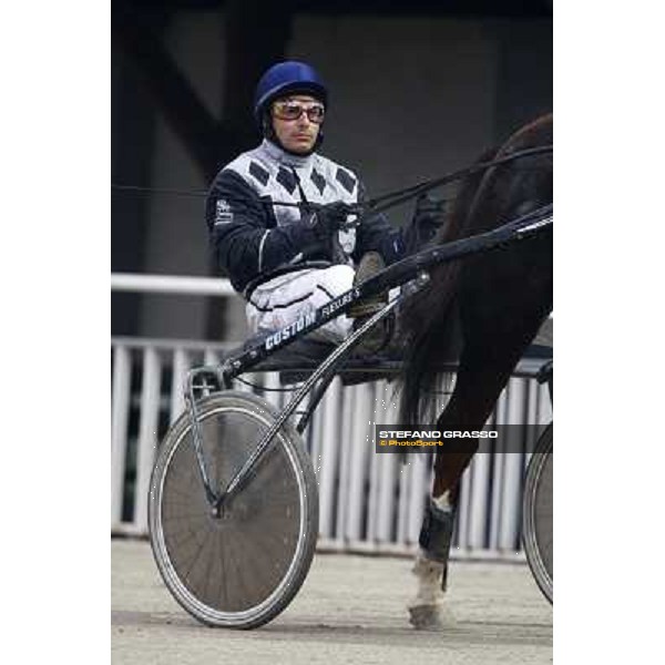 Endo Botti goes to the start of the demo race - Premio Quelli che..il Trotto at San Siro Milan San Siro, 15th nov. 2009 ph. Stefano Grasso