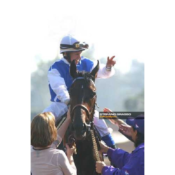 Julie Kronos with Halfbrided Los Angeles 25 october 2003 - Breeders\' Cup ph. Stefano Grasso