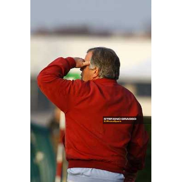 Sir Michael Stoute pictured during the morning track works at Fuchu racecourse Tokyo, 27th nov. 2009 ph. Stefano Grasso