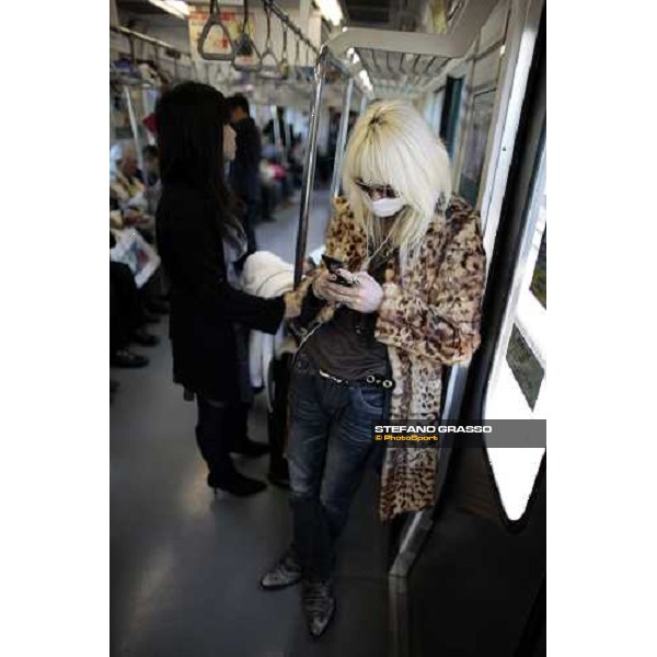 on the train going to Kamakura Kamakura - Kanagawa, 28th nov. 2009 ph. Stefano Grasso