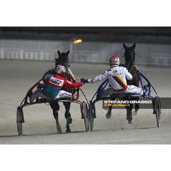 Roberto Vecchione with Island Effe receives the congratulations from Pietro Gubellini with Le Touquet after winning the Final of the Gran Premio Mario Locatelli Milan San Siro, 24th january 2010 ph. Stefano Grasso