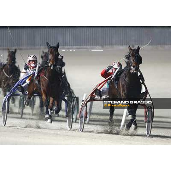 Roberto Vecchione with Island Effe and Pietro Gubellini with Le Touquet flying towards the line of the Final of the Gran Premio Mario Locatelli Milan San Siro, 24th january 2010 ph. Stefano Grasso