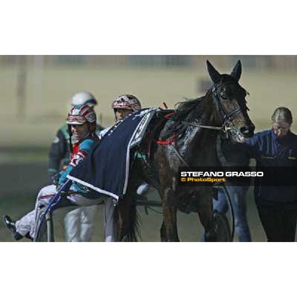 Pietro Gubellini and Roberto Vecchione with Island Effe after winning the Gran Premio Mario Locatelli Milan San Siro, 24th january 2010 ph. Stefano Grasso