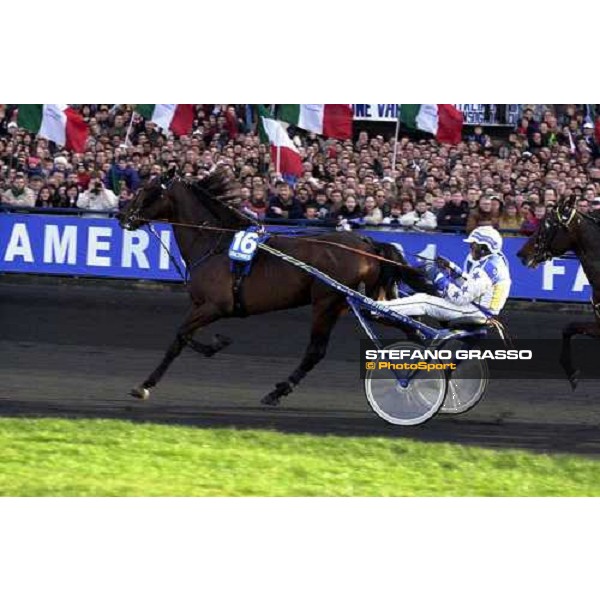 Varenne wins the Grand Prix d\' Amerique 2001 Paris Vincennes, 28th january 2001 ph. Stefano Grasso