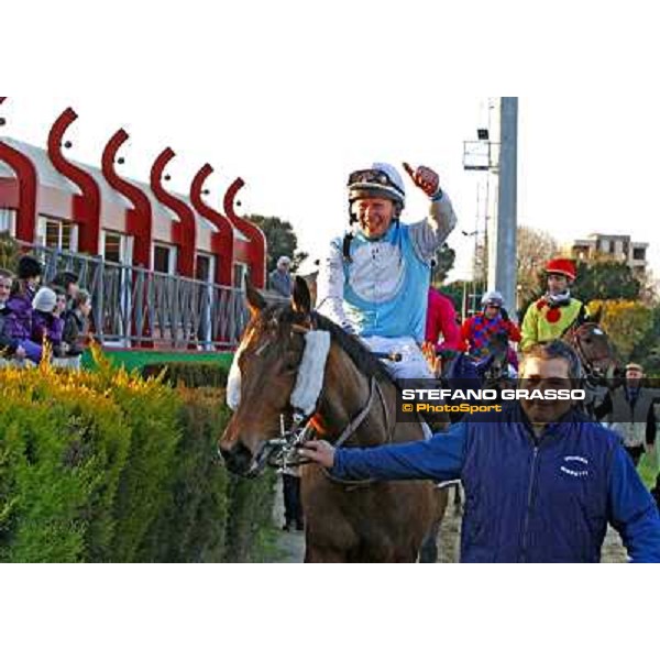 Paul A.Johnson on Luci a Capannelle after winning the Premio Criterium d\' Inverno Rome, 7th february 2010 ph. Stefano Grasso