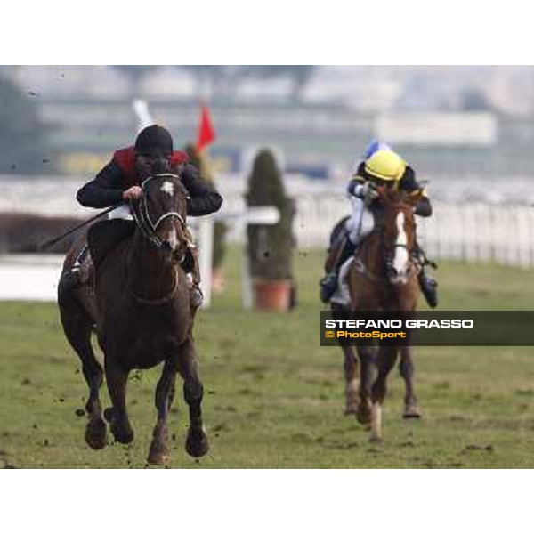 Paul A. Johnson and St Petersbourg go to win the 121¡ Grande Steeple Chase di Romna - Mem. Gen. Mario Argenton Rome, 14th february 2010 ph. Stefano Grassoso