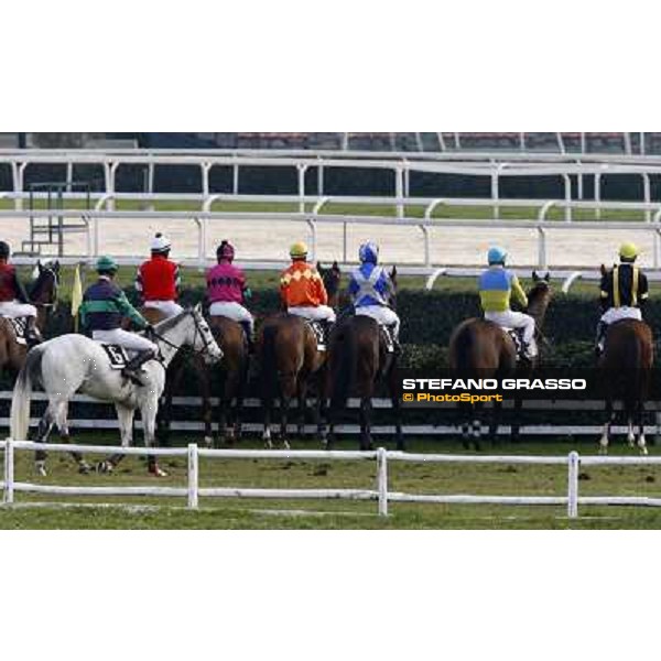 runners befoe the start of the 121¡ Grande Steeple Chase di Romna - Mem. Gen. Mario Argenton Rome, 14th february 2010 ph. Stefano Grasso