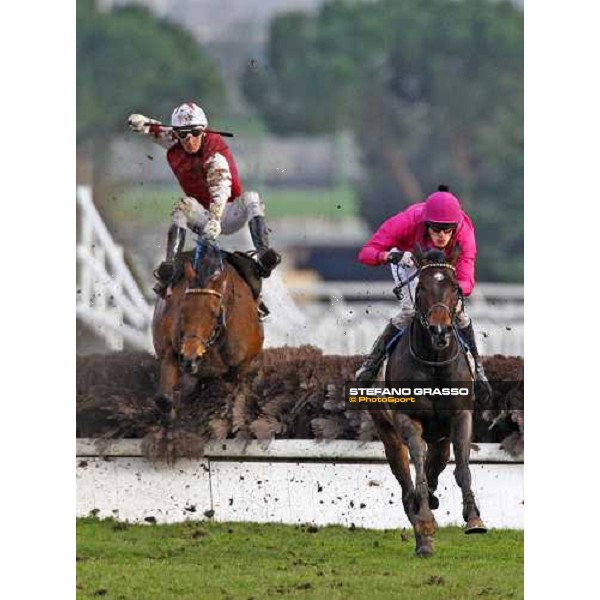 Josef Bartos on Leuci Lamps goes to win the Premio Ippodromo Pardubice followed by Raffaele Romano on Cima on Fly Rome, 21st february 2010 ph. Stefano Grasso