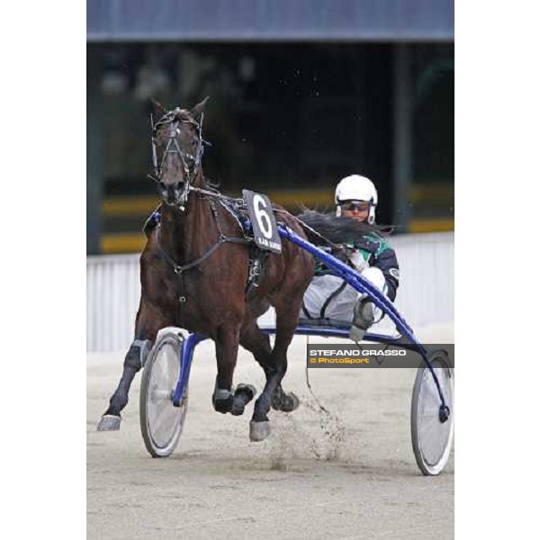 Enrico Bellei warming up with Italiano before the start of the Gran Premio E.N.C.A.T - Mem. Fausto Branchini Milan San Siro, 27th february 2010 ph. Stefano Grasso