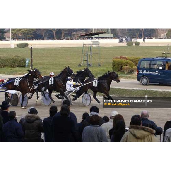 Roberto Andreghetti with Mineiro As goes to win the Gran Premio Cittˆ di Padova Ponte di Brenta (PD), 14th march 2010 ph. Stefano Grasso