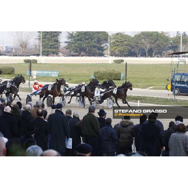 Roberto Andreghetti with Mineiro As goes to win the Gran Premio Cittˆ di Padova Ponte di Brenta (PD), 14th march 2010 ph. Stefano Grasso