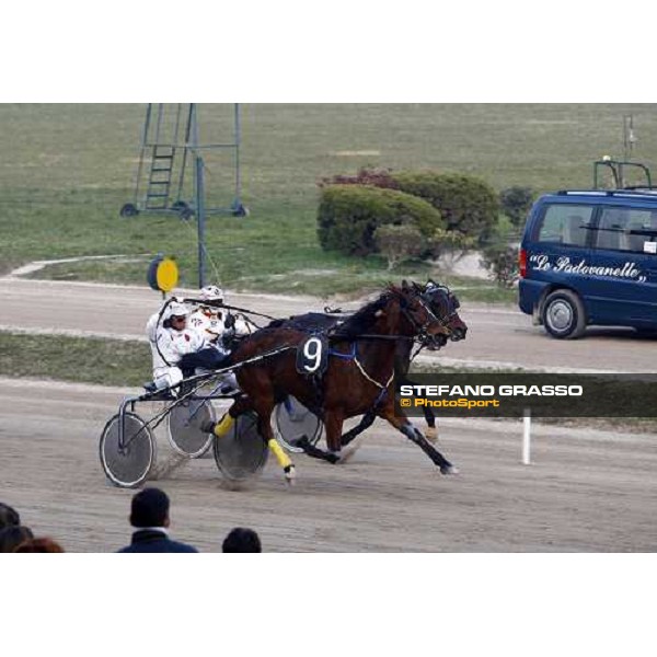 Andrea Farolfi with Leroy Gi˜ goes to win the Gran Premio Le Padovanelle Ponte di Brenta (PD), 14th march 2010 ph. Stefano Grasso