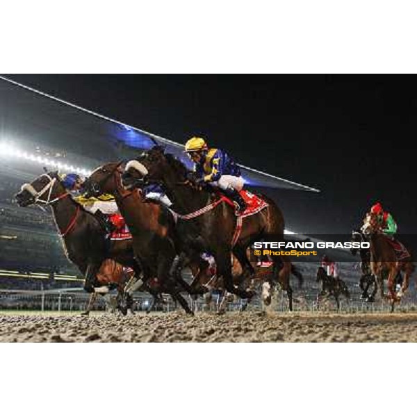 Tiago Pereira on Gloria de Campeao wins the Dubai World Cup beating Lizard\'s Desire and Allybar Dubai - Meydan, 26th march 2010 ph. Stefano Grasso