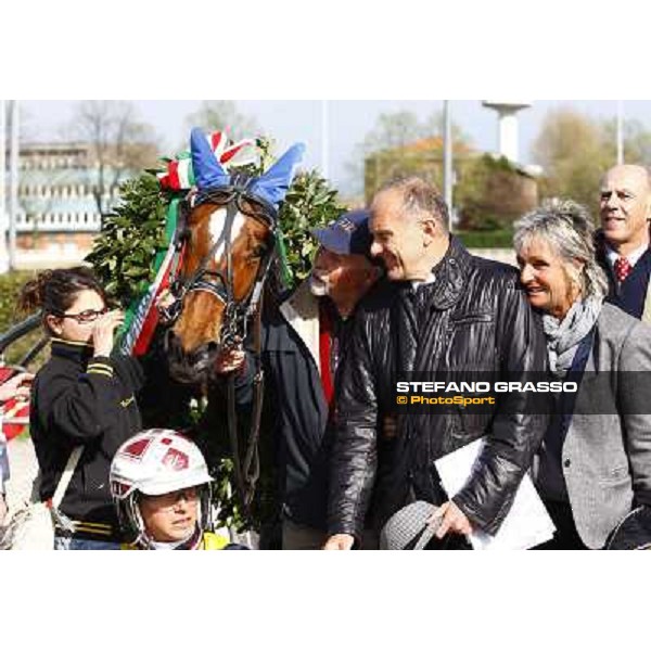 prize giving ceremony for Nieves Vl and her connection winners of the Gran Premio Italia Bologna - Arcoveggio racetrack, 5th april 2010 ph. Stefano Grasso