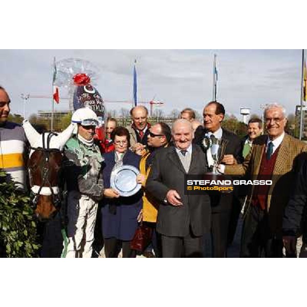 prize giving ceremony for Nakitast and Enrico Bellei winners of the Gran Premio Italia Bologna - Arcoveggio racetrack, 5th april 2010 ph. Stefano Grasso