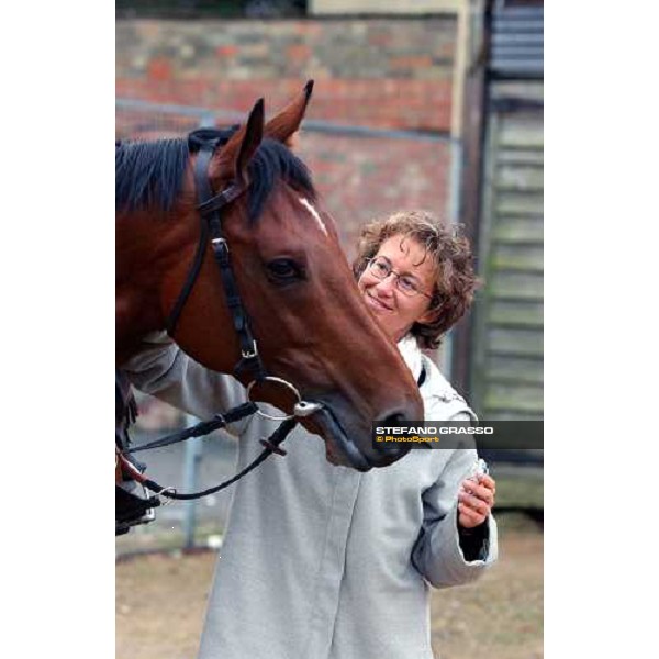 Newmarket 100104 Francesca Salice with Falbrav at Bedford House ph. Stefano Grasso