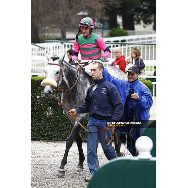 Mirco Demuro on Voila Ici enters the winner circle of Premio Federico Regoli Milan, 12st april 2010 ph. Stefano Grasso