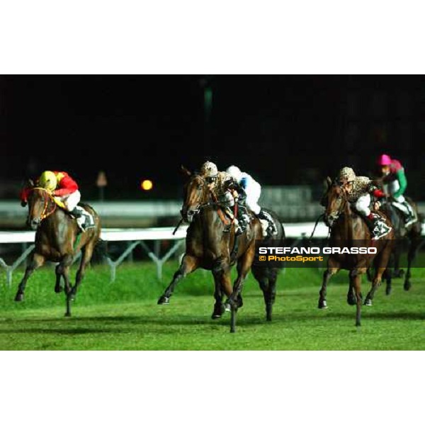 at last meters of Criterium Varesino Memorial Virginio Curti Mirco Demuro 1st on Love Monet and Frankie Dettori 2nd on Pagnottella owned by Roberto Cavalli Varese Le Bettole, 7th august 2004 ph. Stefano Grasso