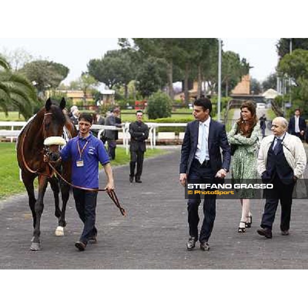 Worthadd in the paddock with Endo Botti, Cristiana Brivio Sforza and Vittorio Caruso Rome Capannelle, 18th april 2010 ph. Stefano Grasso