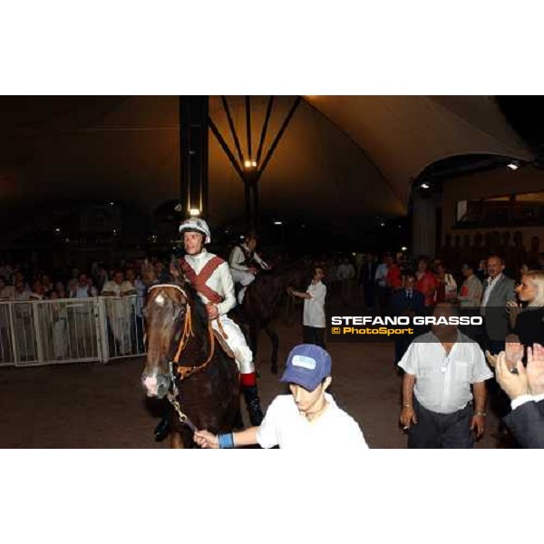 standing ovation for Frankie Dettori and Pinuccio Molteni, Varese Le Bettole 7th august 2004 ph. Stefano Grasso
