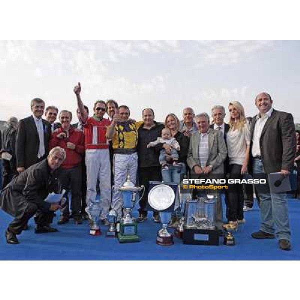 prize giving for Gaetano Di Nardo winner with Italiano of the 61¡ Gran Premio Lotteria - Trofeo Snai Napoli, 2nd may 2010 ph. Stefano Grasso