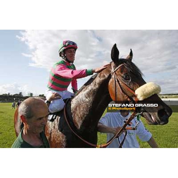 Mirco Demuro and Worthadd after winning the 127° Derby Italiano Rome, 8th may 2010 ph. Stefano Grasso