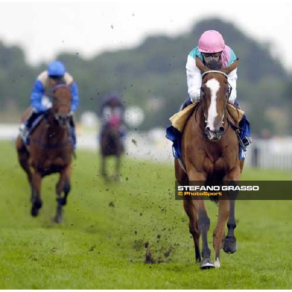 Quiff wins with Pongee well behind 2nd pic bill Selwyn 18-8-04