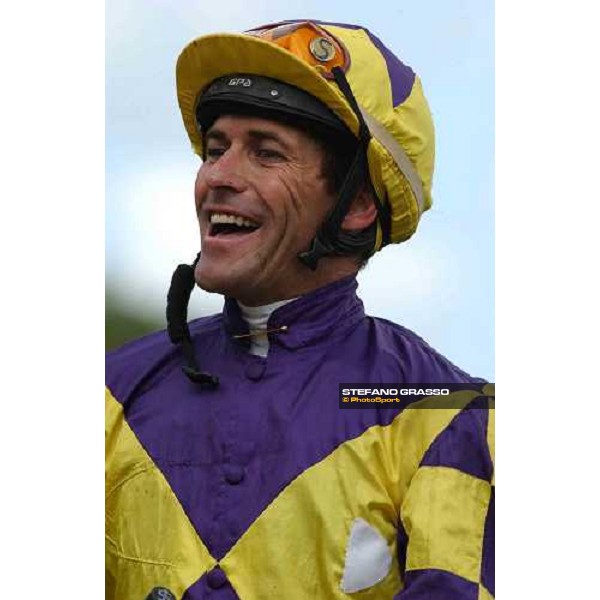 Gary Stevens coming back on Berkhamsted after winning Criterium du Fonds Europeen de l\'Elevage Deauville 21st august 2004 ph. Stefano Grasso