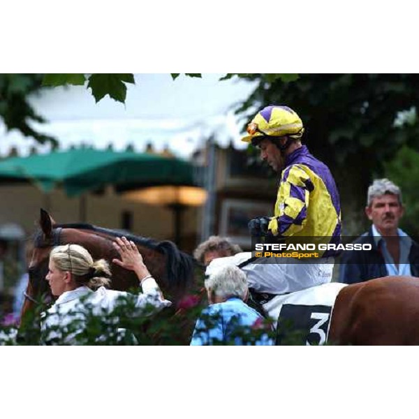 Gary Stevens coming back on Berkhamsted after winning Criterium du Fonds Europeen de l\'Elevage Deauville 21st august 2004 ph. Stefano Grasso